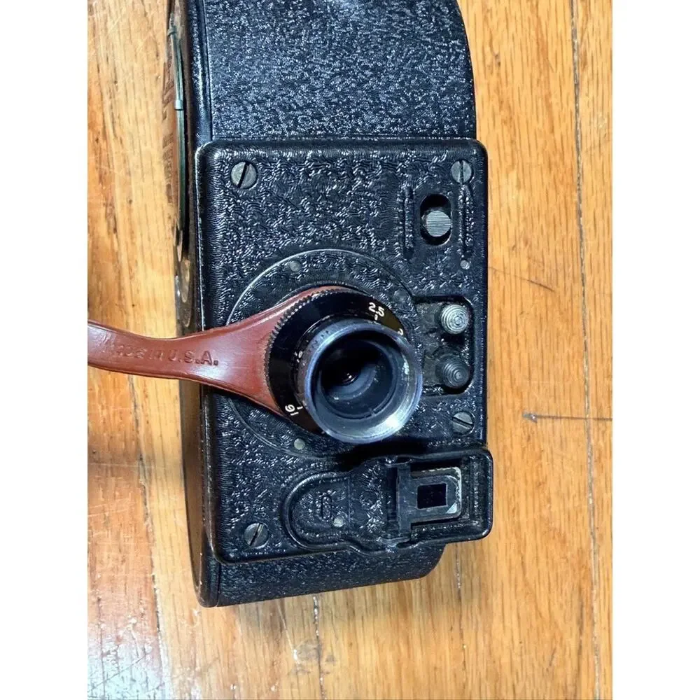 Vintage Bell & Howell Filmo Sportster Double Run Eight 8mm Movie Camera Leather